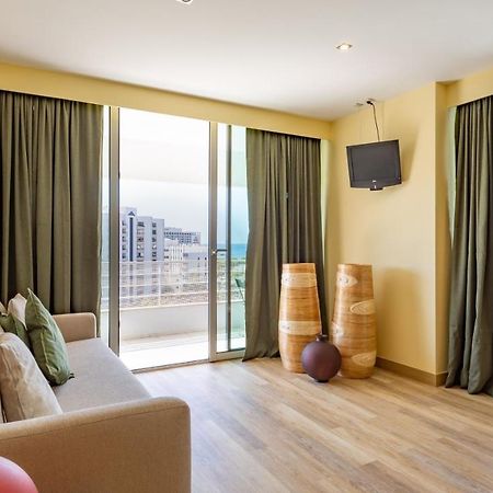 קווארטיירה Divine Marina Apartment W/ Pool & Garden By Lovelystay מראה חיצוני תמונה