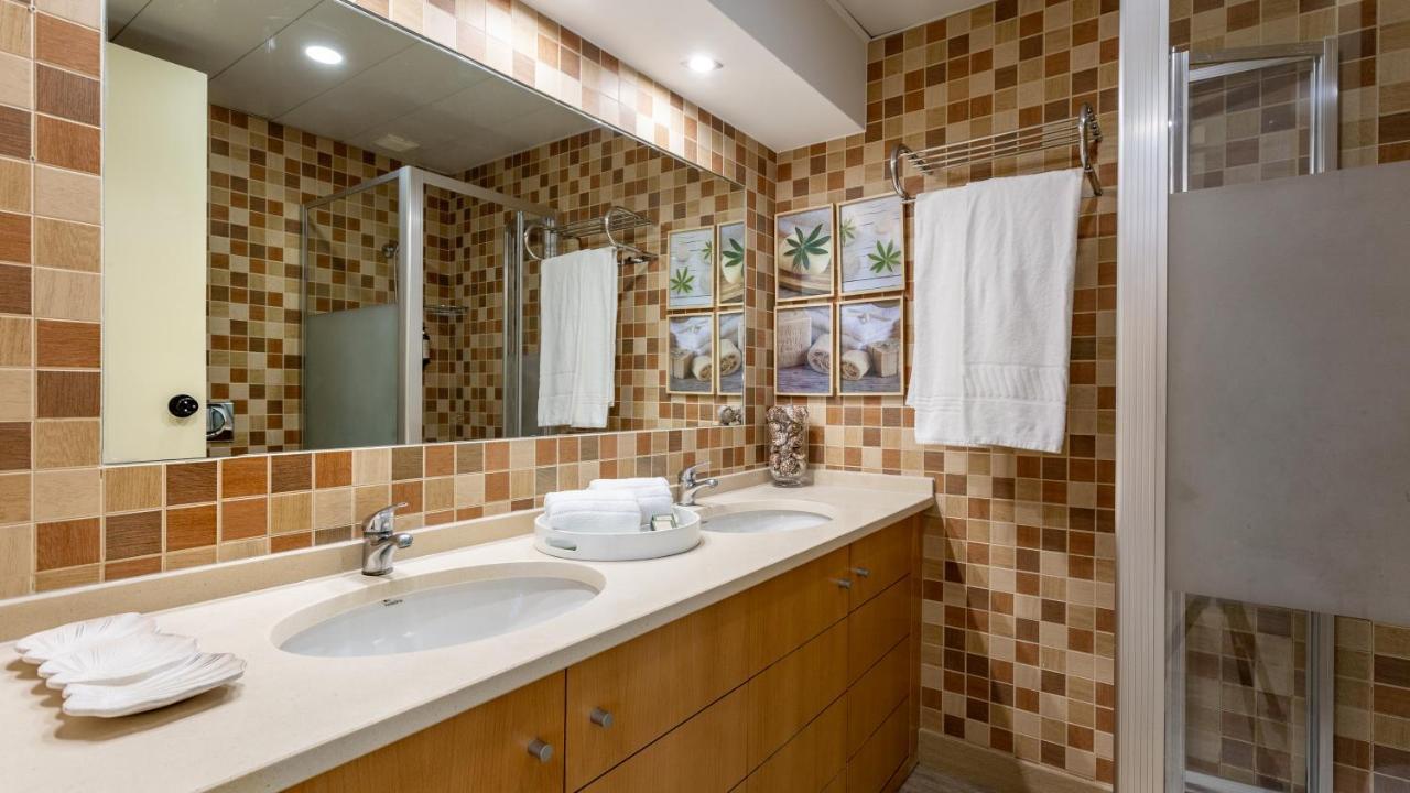 קווארטיירה Divine Marina Apartment W/ Pool & Garden By Lovelystay מראה חיצוני תמונה